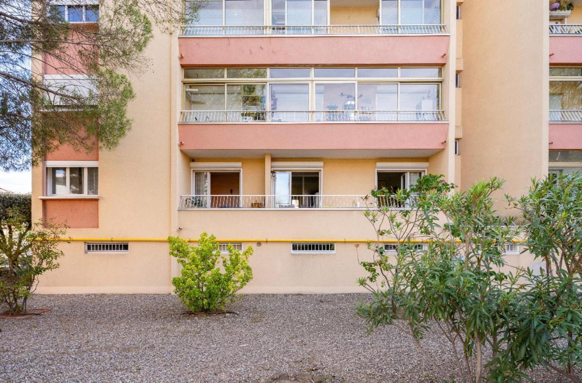 Joli T2 Tres Proche De La Plage De Frejus Fréjus Exterior foto